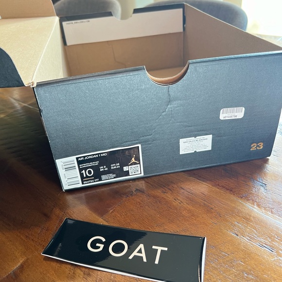 Nike Air Jordan Mid 554724-177 pollen, bulk, white. Like new!! - Picture 12 of 13